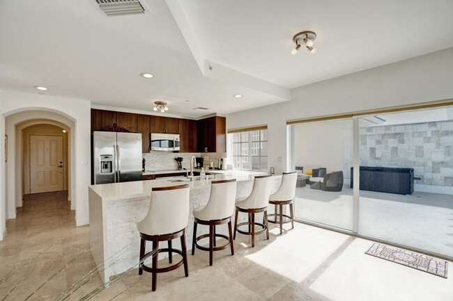 Building Photo - Gorgeous Penthouse Unit One Block from the...