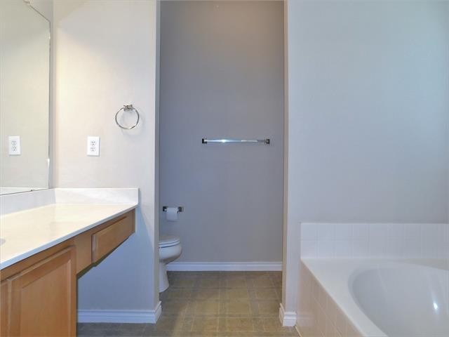 Building Photo - 5813 Brookside Dr