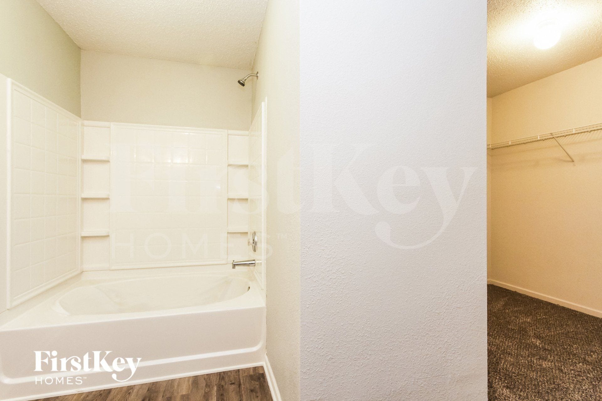 Building Photo - 840 Olmsted Dr