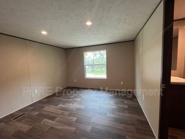 Building Photo - 16364 SE 57th St