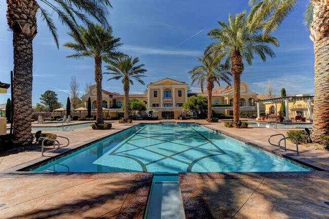 Building Photo - Luxury Resort Style Condo in Lake Las Vegas