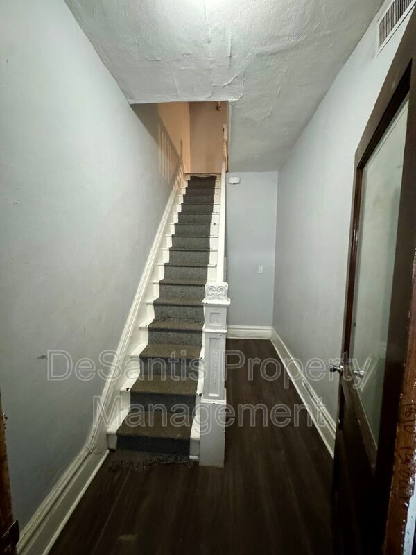 Building Photo - 1810 Brownsville Rd