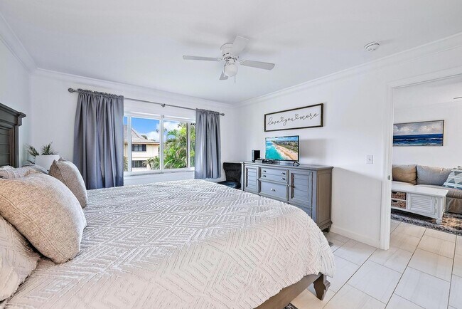 Building Photo - 2400 S Ocean Dr