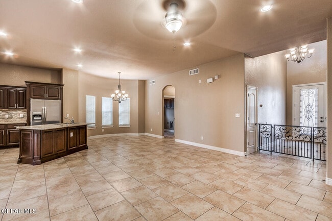 Building Photo - 3654 Almond Beach Dr