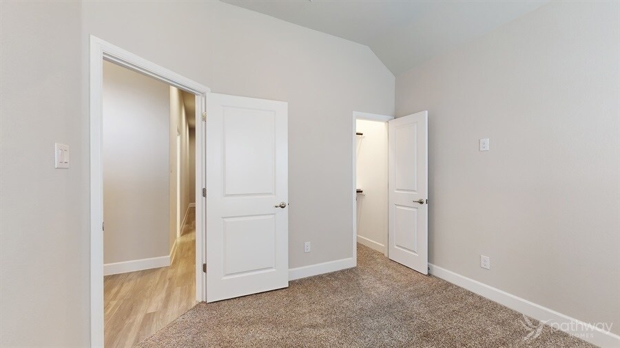 Building Photo - 3556 Walnut Rdg Dr