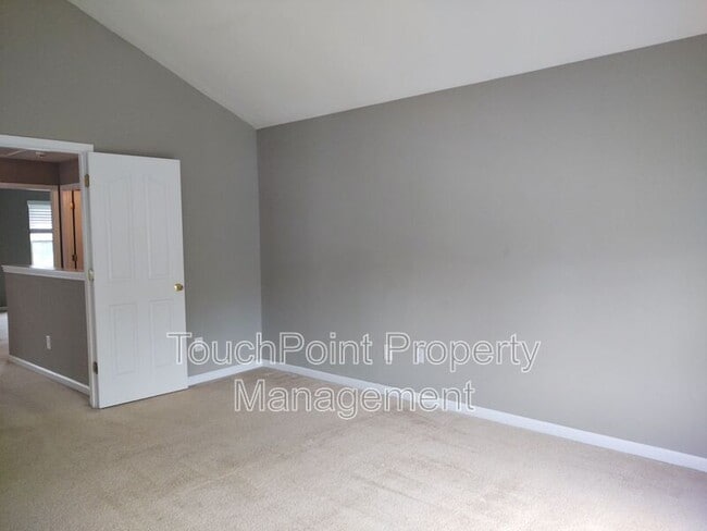 Building Photo - 7302 Woodbourne Ln