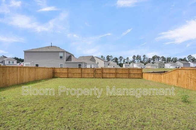 Building Photo - 803 Lilyford Ln