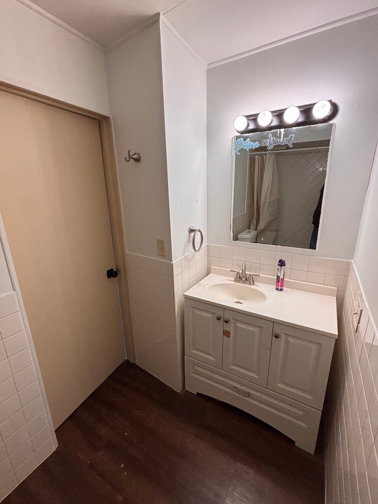 Building Photo - 3055 N 6th St