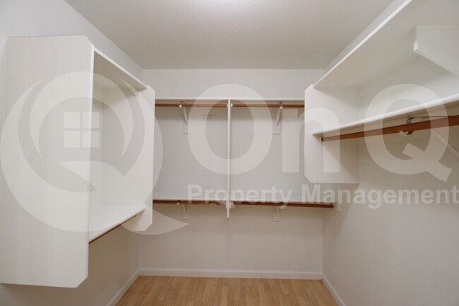 Building Photo - 4623 W Tyson St