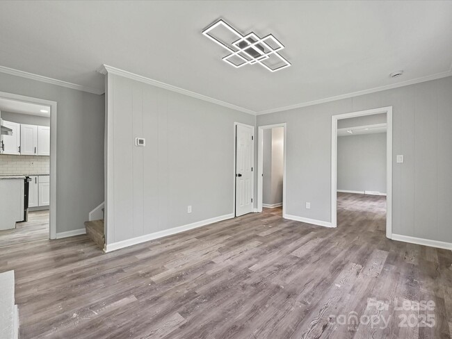 Building Photo - 2544 Cedarwild Rd