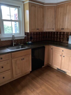 Building Photo - 70 Greenwood Ave