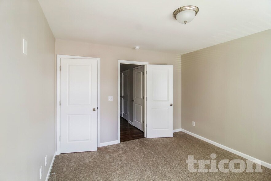 Building Photo - 589 Trickum Hill Dr