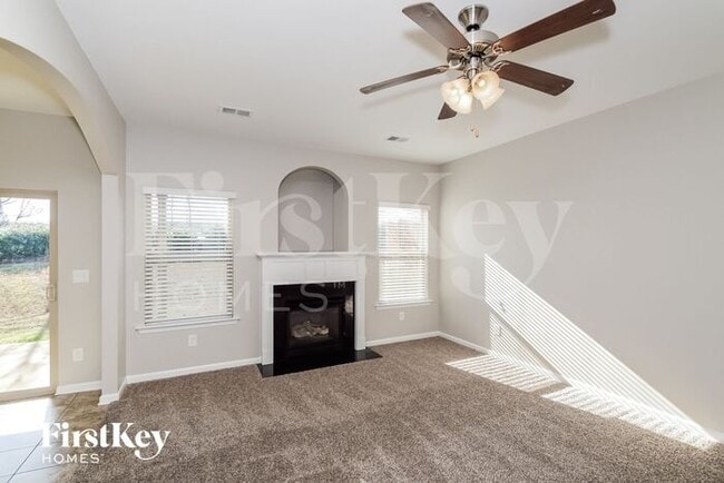 Building Photo - 308 Polo Ct