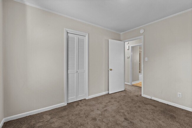 Building Photo - Adorable and affordable!  3 Bedroom Ranch ...