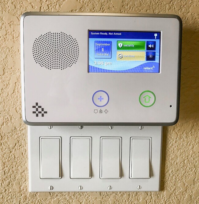 Building Photo - 1432 W 21st St