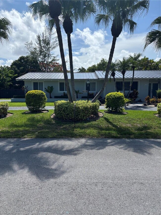 Building Photo - 14520 SW 79th Ct