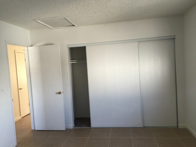 Building Photo - 2300 Pearson Ct