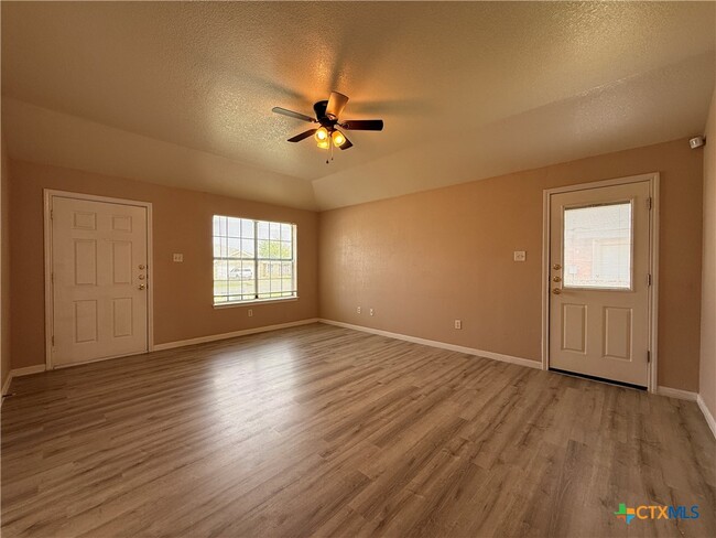 Building Photo - 108 Castellon Ct