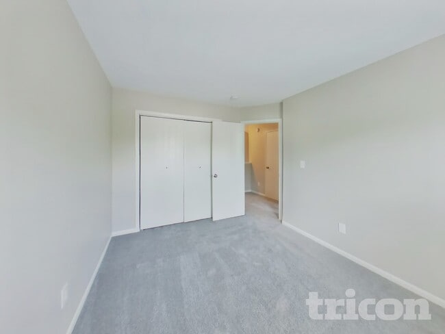 Building Photo - 4531 Riverbrook Ln