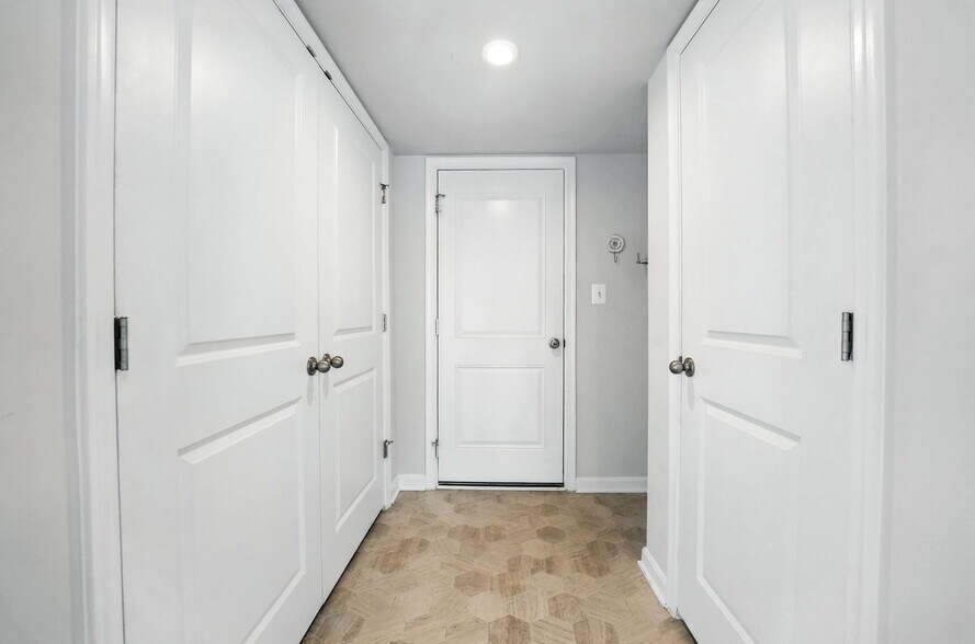 Building Photo - 18286 Summit Pointe Dr