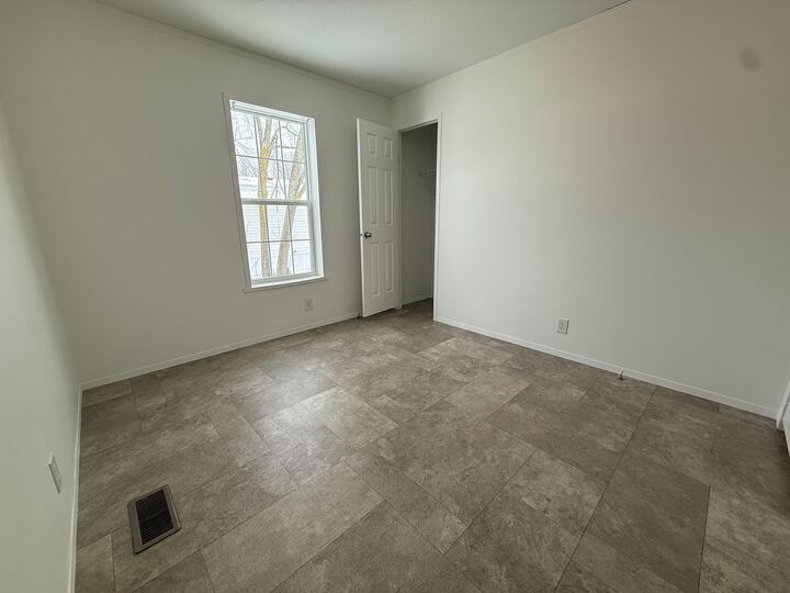 Building Photo - 71631 Heather Ct