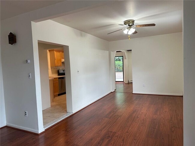 Building Photo - 44 Fisher Ave