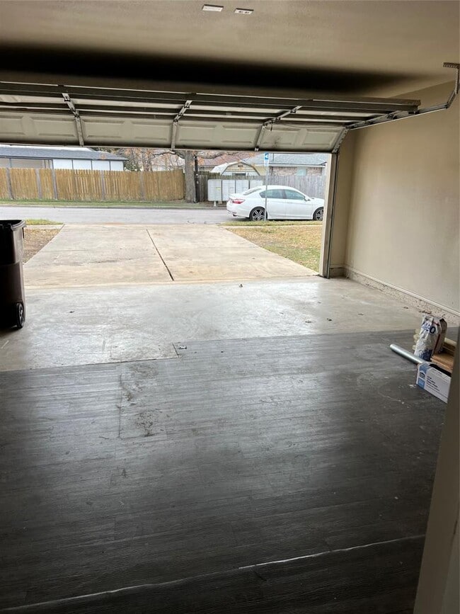 Building Photo - 1618 Cottonwood Ct