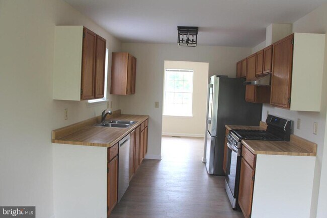 Building Photo - 29239 Corbin Pkwy