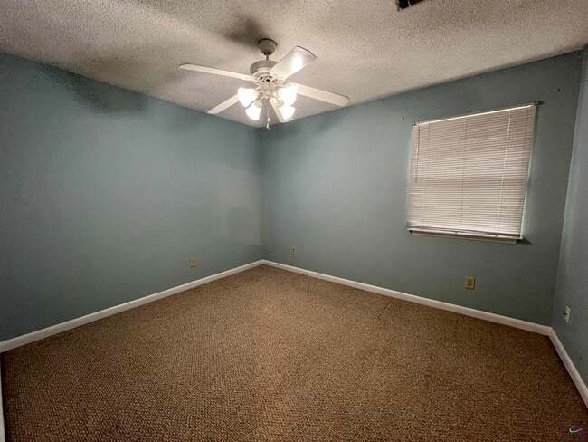 Building Photo - 502 Tallulah Trail