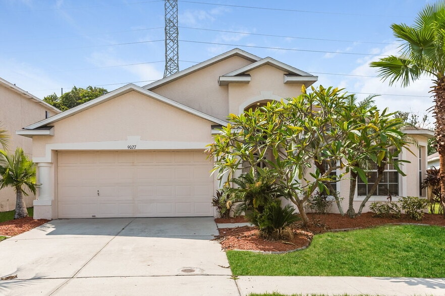Primary Photo - 9027 Egret Cove Cir