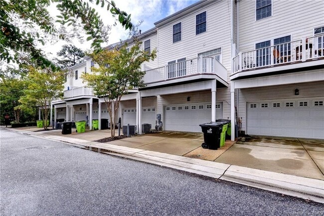 Building Photo - 105 Laydon Way