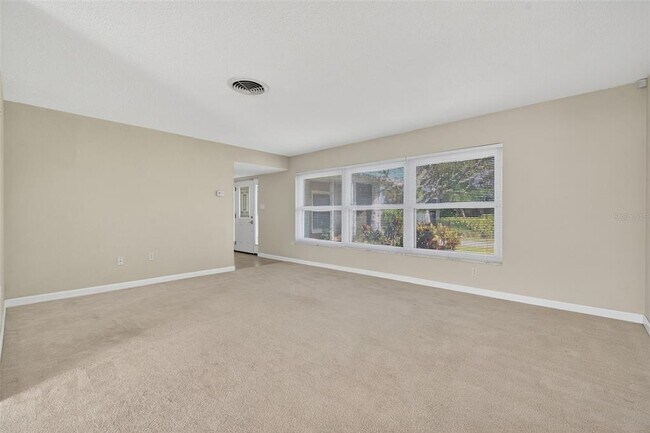 Building Photo - 4300 50th Pl S