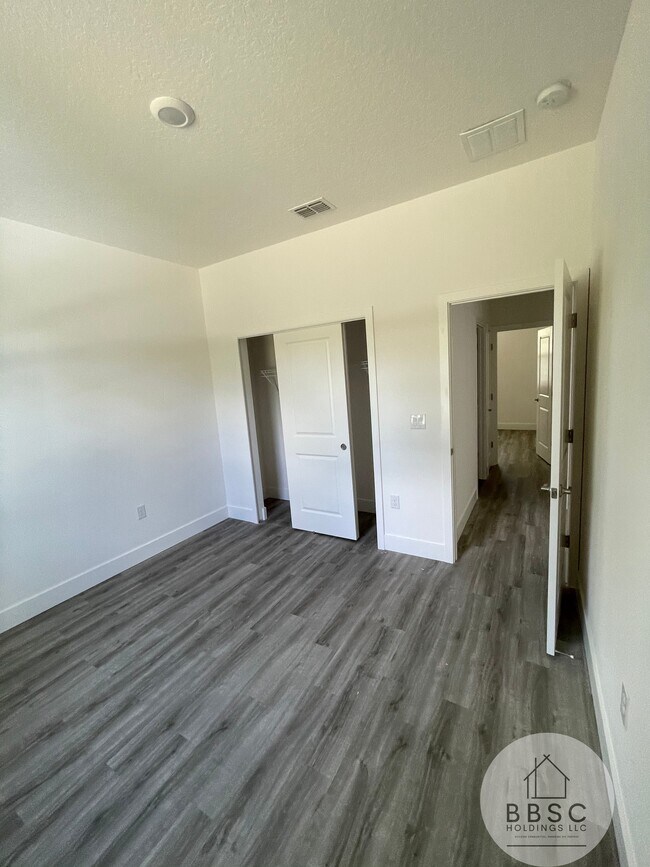 Building Photo - 4534 Amari Rd