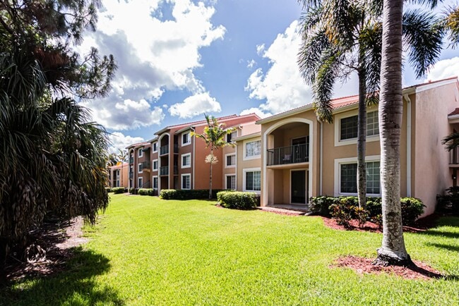 Building Photo - End-Unit 3-Bed Condo Near Downtown Naples & Beaches | Gated Resort-Style Community