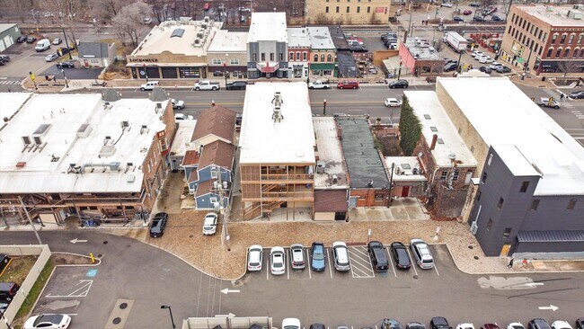 Building Photo - 1016 S State St