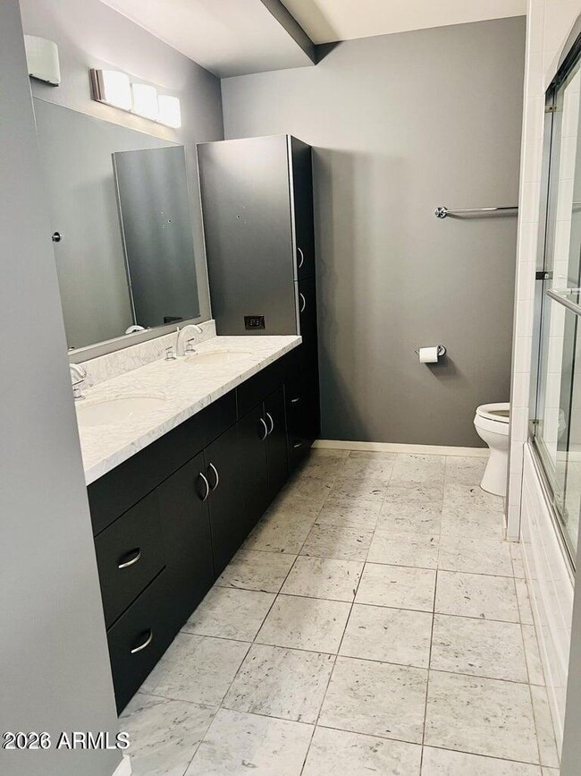 Building Photo - 7157 E Rancho Vista Dr