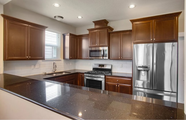 Building Photo - 253 NE Sloane Way