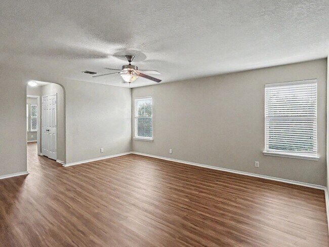 Building Photo - 10406 Boland Bend