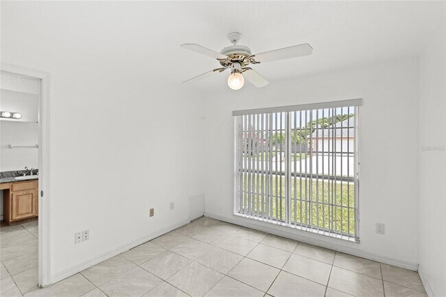 Building Photo - 12517 Pica St