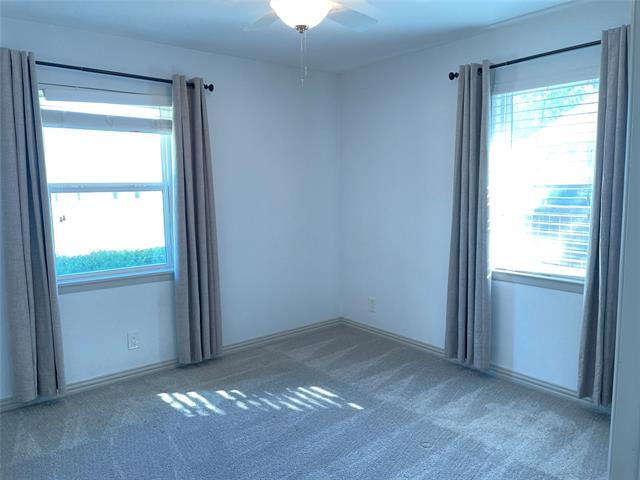 Building Photo - 405 Ola Ln