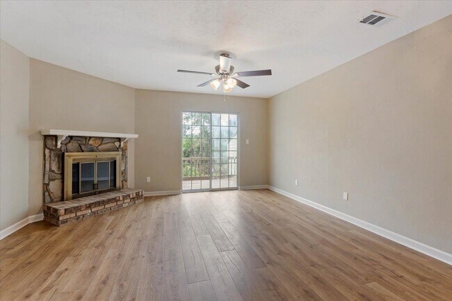 Building Photo - 1573 Jacks Dr