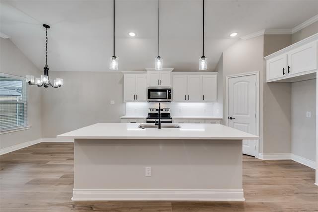 Building Photo - 808 Hardaway Ln