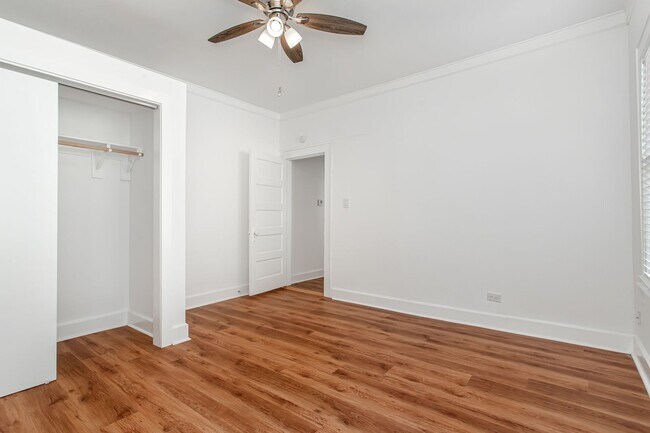 Building Photo - Beautiful Craftsman Style in Junius Heights!