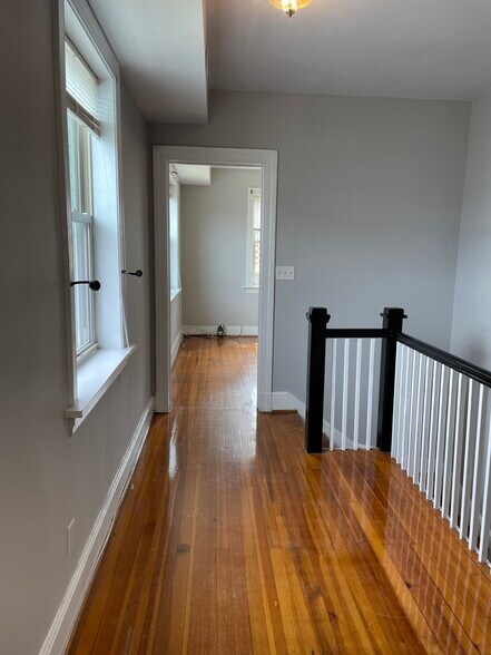 Building Photo - 1301 W Leigh St