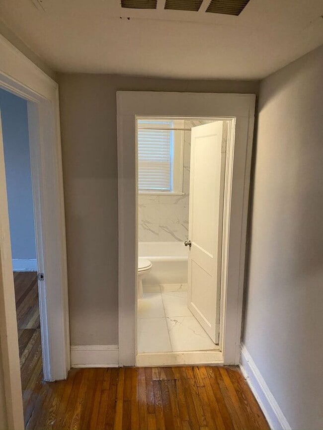 Building Photo - Charming Remodeled 1 Bedroom / 1 Bathroom on Briarcliff Road -Prime Location!