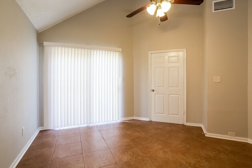 Building Photo - 4714 Cashel Castle Dr