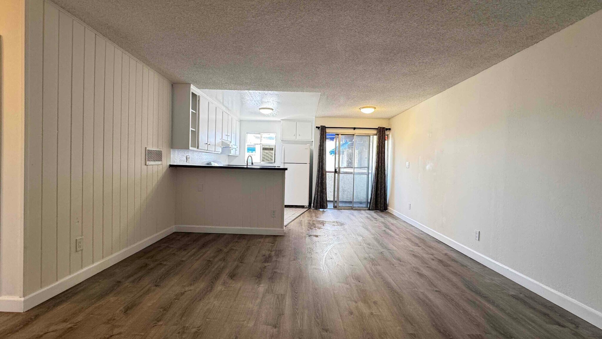 Building Photo - 18530 Hatteras St