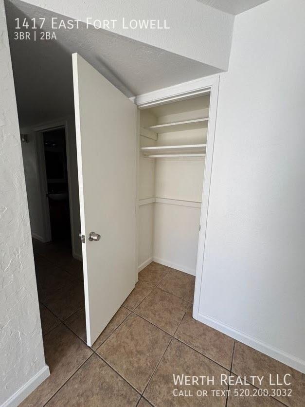 Building Photo - 1417 E Fort Lowell Rd