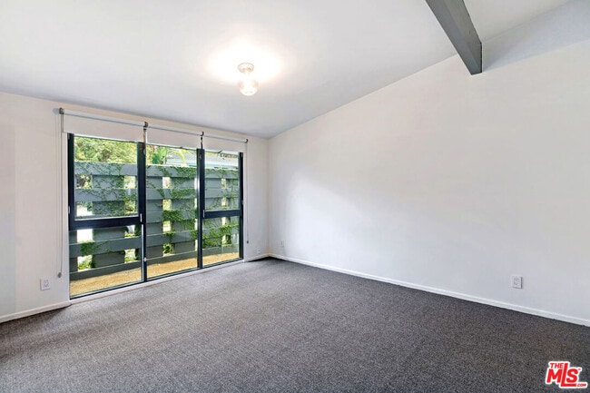 Building Photo - 7560 Lolina Ln
