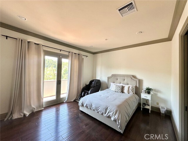 Building Photo - 108 S El Molino Ave